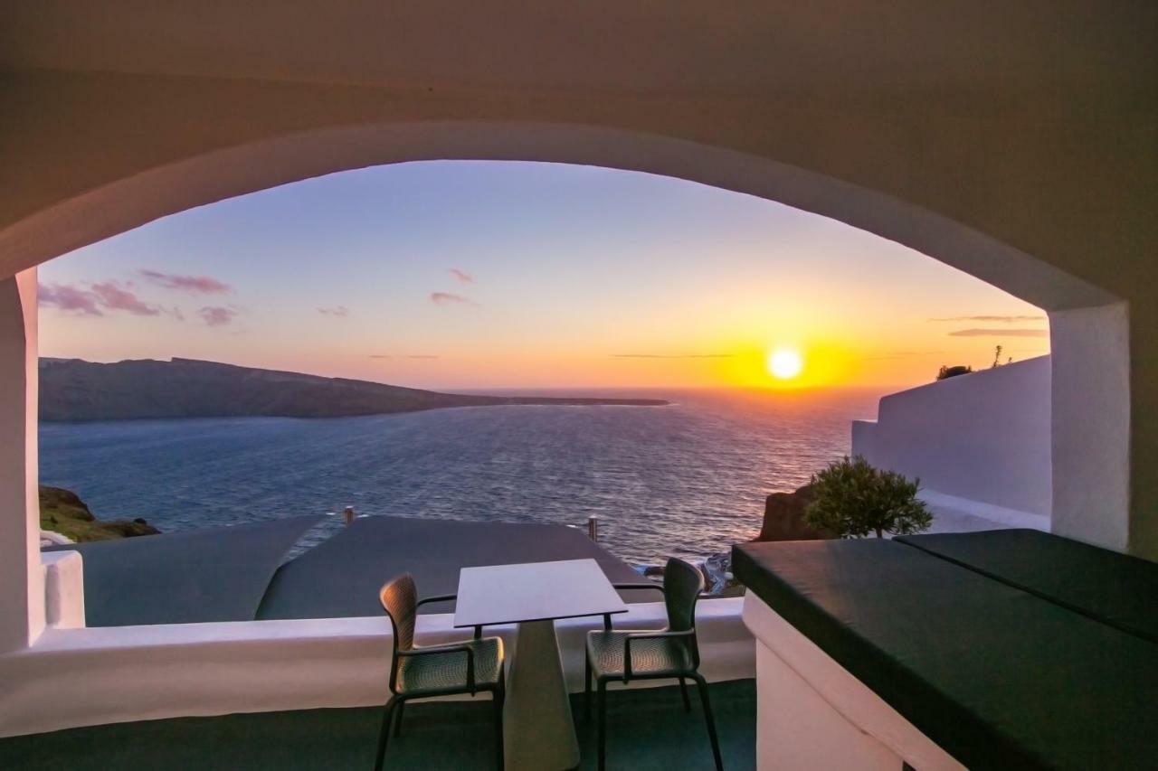 Theodora Suites (Adults Only) Οία Εξωτερικό φωτογραφία