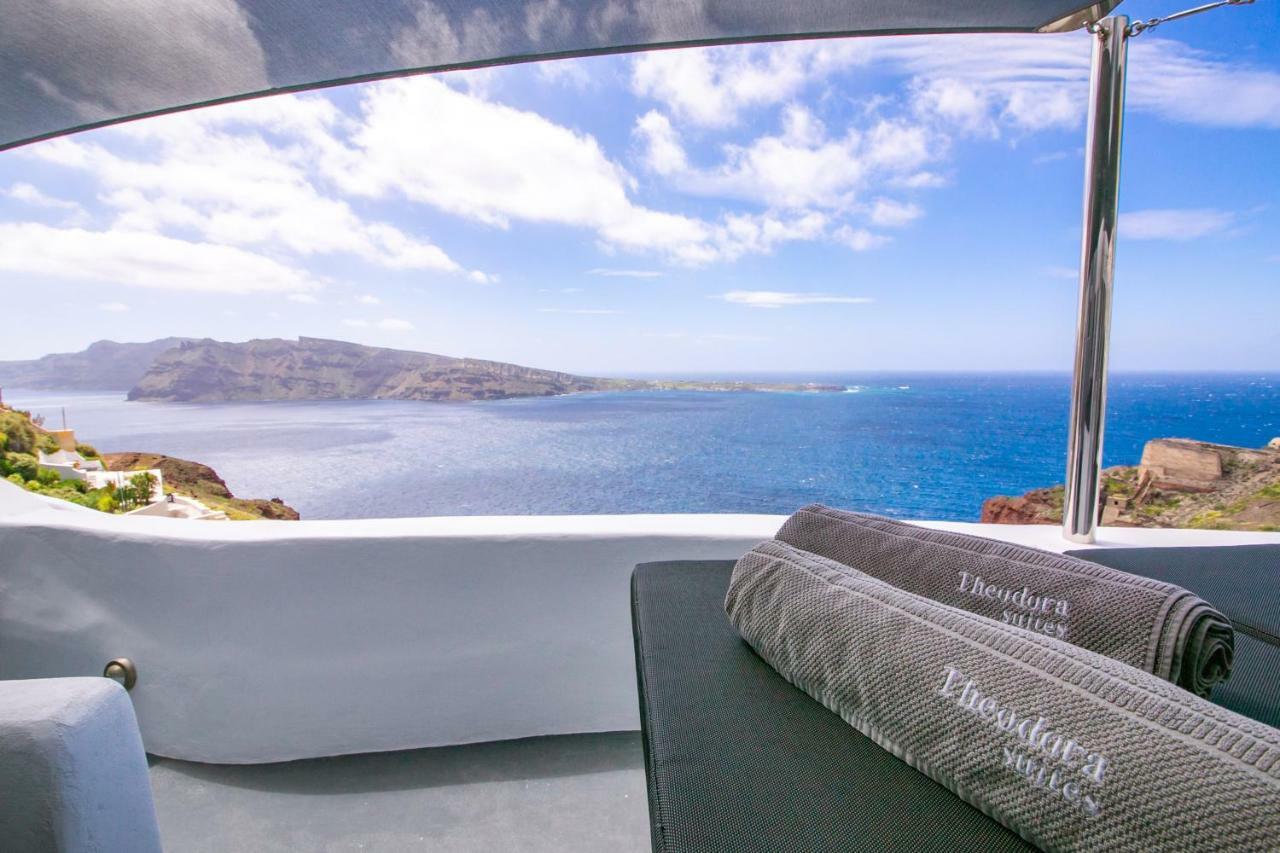 Theodora Suites (Adults Only) Οία Εξωτερικό φωτογραφία
