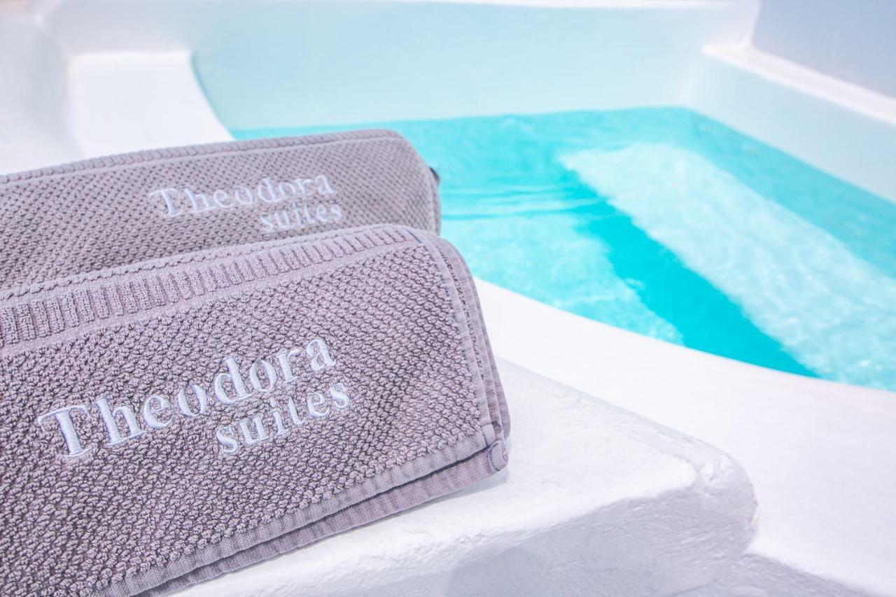 Theodora Suites (Adults Only) Οία Εξωτερικό φωτογραφία